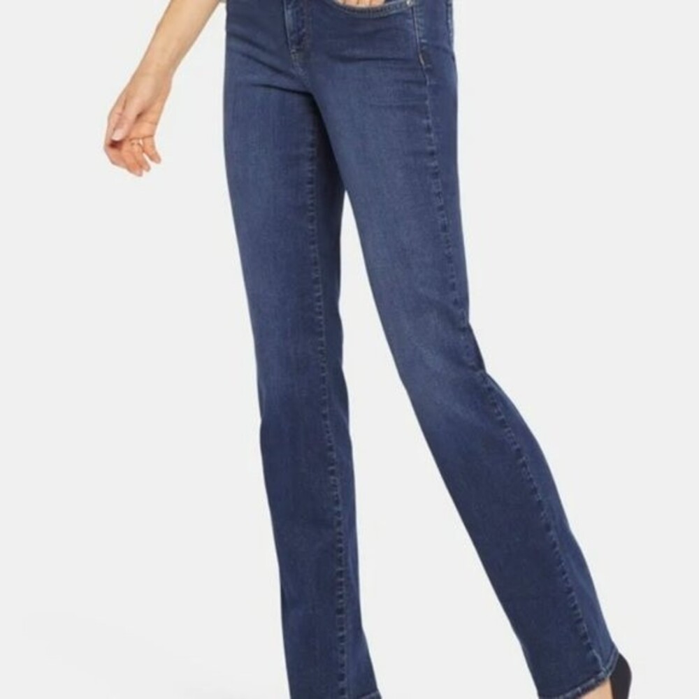 Levi's Straight Leg High Rise Jeans Medium Wash Sexy Fit Denim Size 4